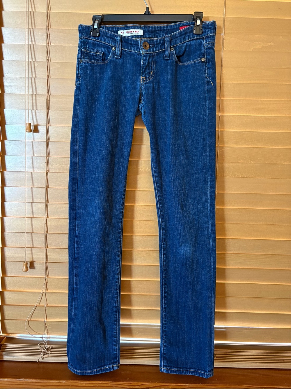 X2 NWOT Women's Deep Blue Skinny Leg Jeans. Slim Fit, Low Rise Size 2
